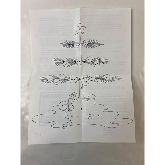 Holiday Dimension Kidz Collection Iron-On Fabric Appliqué Kit Santa Button Tree - Picture 7 of 8